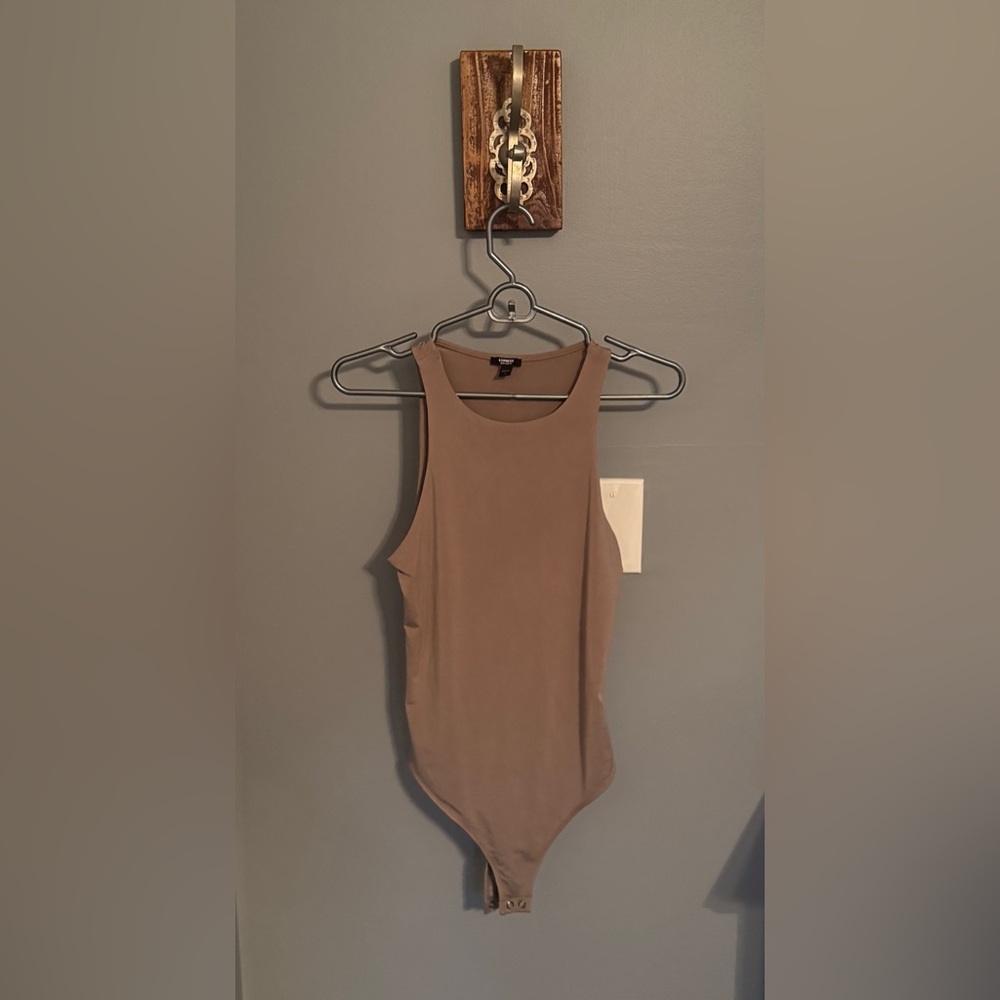 Express Tan Fitted Sleeveless Bodysuit
